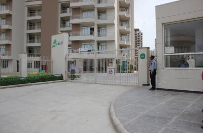 3 bhk Apartment available for sale in Supertech Ecociti Sector-137 — photo 2