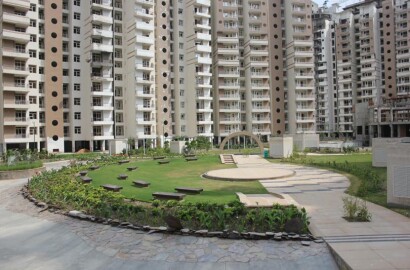 3 bhk Apartment available for sale in Supertech Ecociti Sector-137
