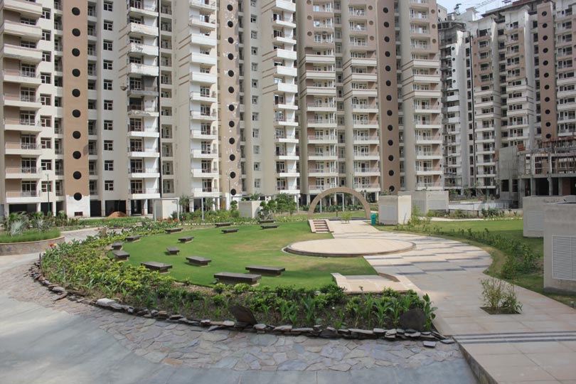 3 bhk Apartment available for sale in Supertech Ecociti Sector-137 — photo 1