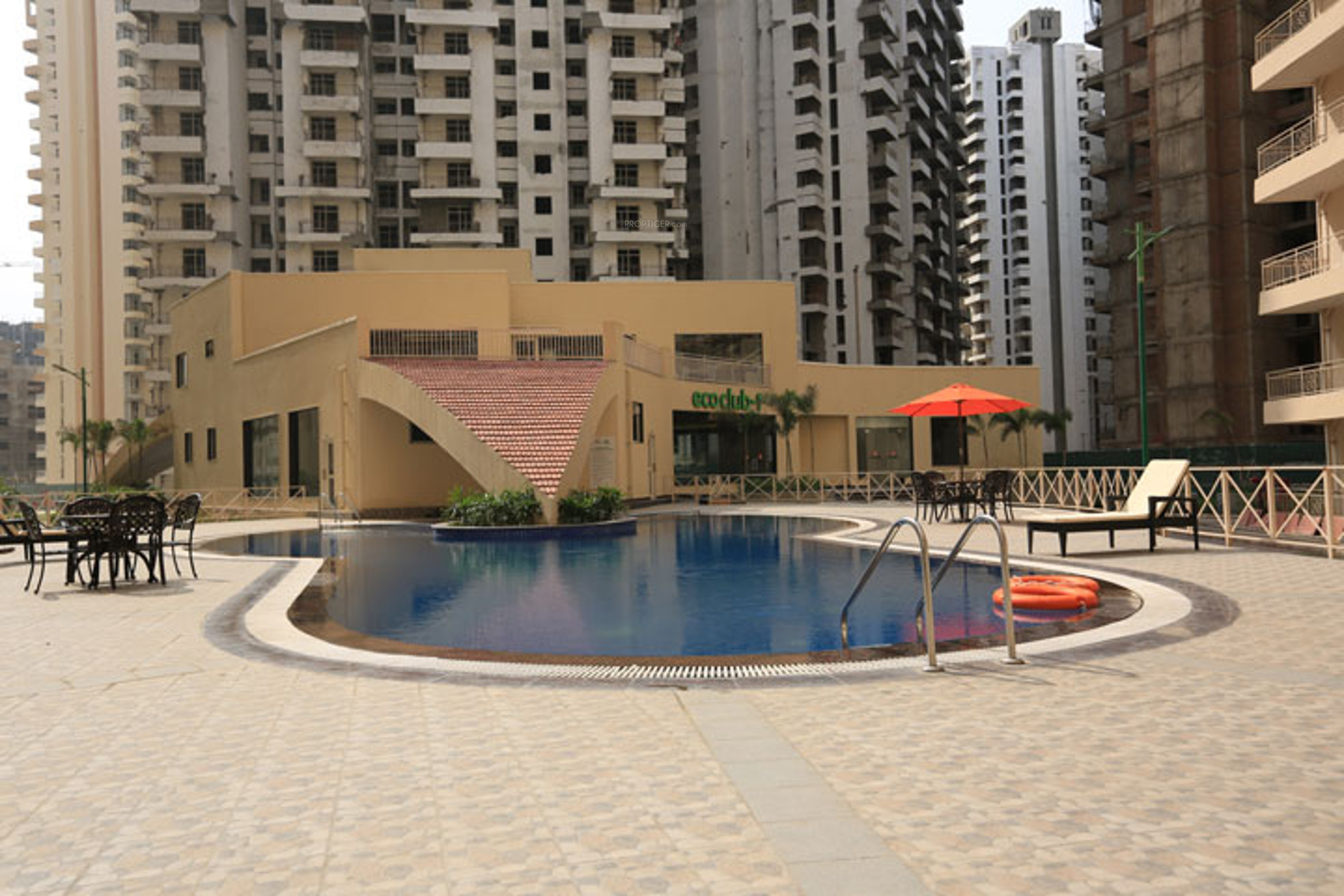 2 bhk apartment avaialable for sale in Supertech Eco Village 2 in Noida Extension