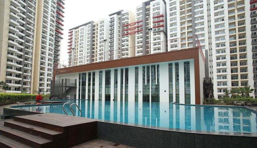 3 bhk + Servant Apartment Available for sale in Royal Court