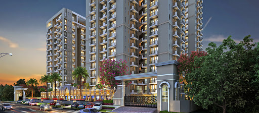 3 bhk + Servant apartment available for sale in Royal Court  n Sector-16 Noida Extension