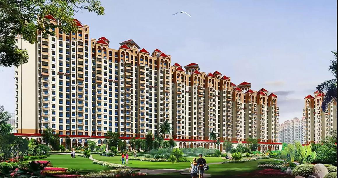 4 bhk + servant Apartment available for sale in Amrapali Siliconcity